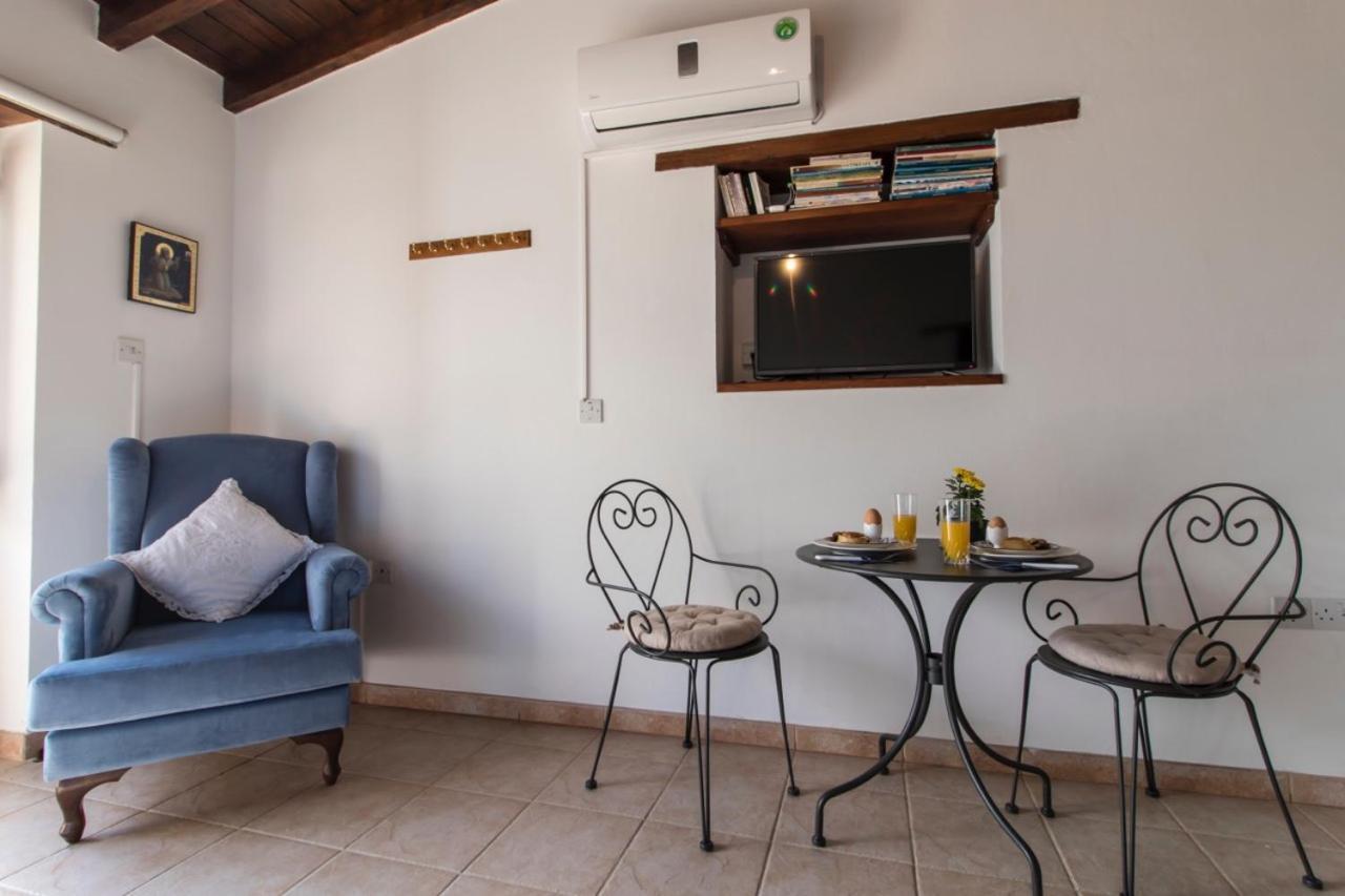 Samareitidos Light Cottage Anaphotia Ngoại thất bức ảnh